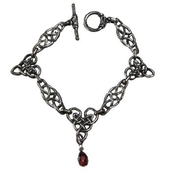 Keltisches Armband mit Herz, Triquetra und Granattropfen