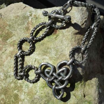keltisches armband-herzknoten