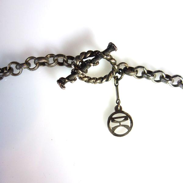 Tassel Collier mit keltischen Knoten und Rubin