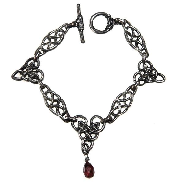 keltisches-armband-granattropfen-herz und triquetra