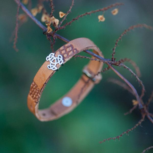 Lederarmband mit Slider aus Edelstahl